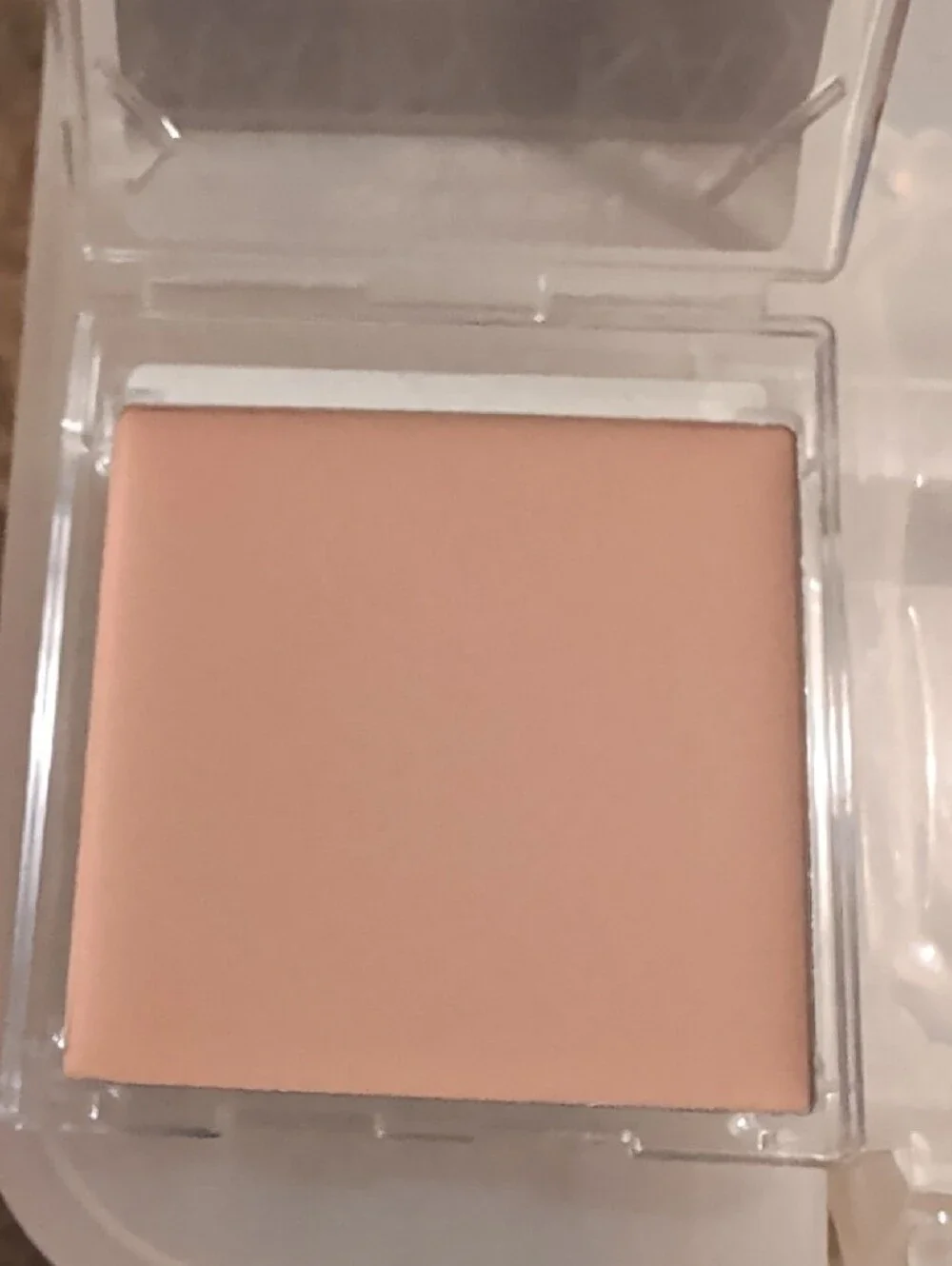 Mary Kay Endless Performance Crème-to-Powder Foundation - Ivory 4 (Light Beige)